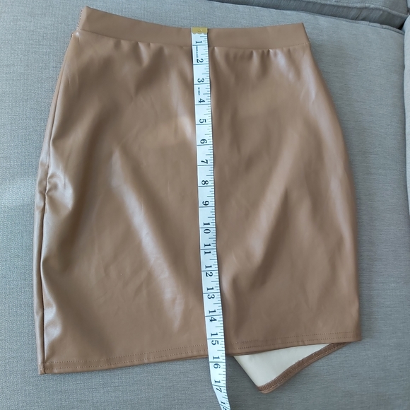 skirt vegan leather Pretty little thing - Picture 6 of 9